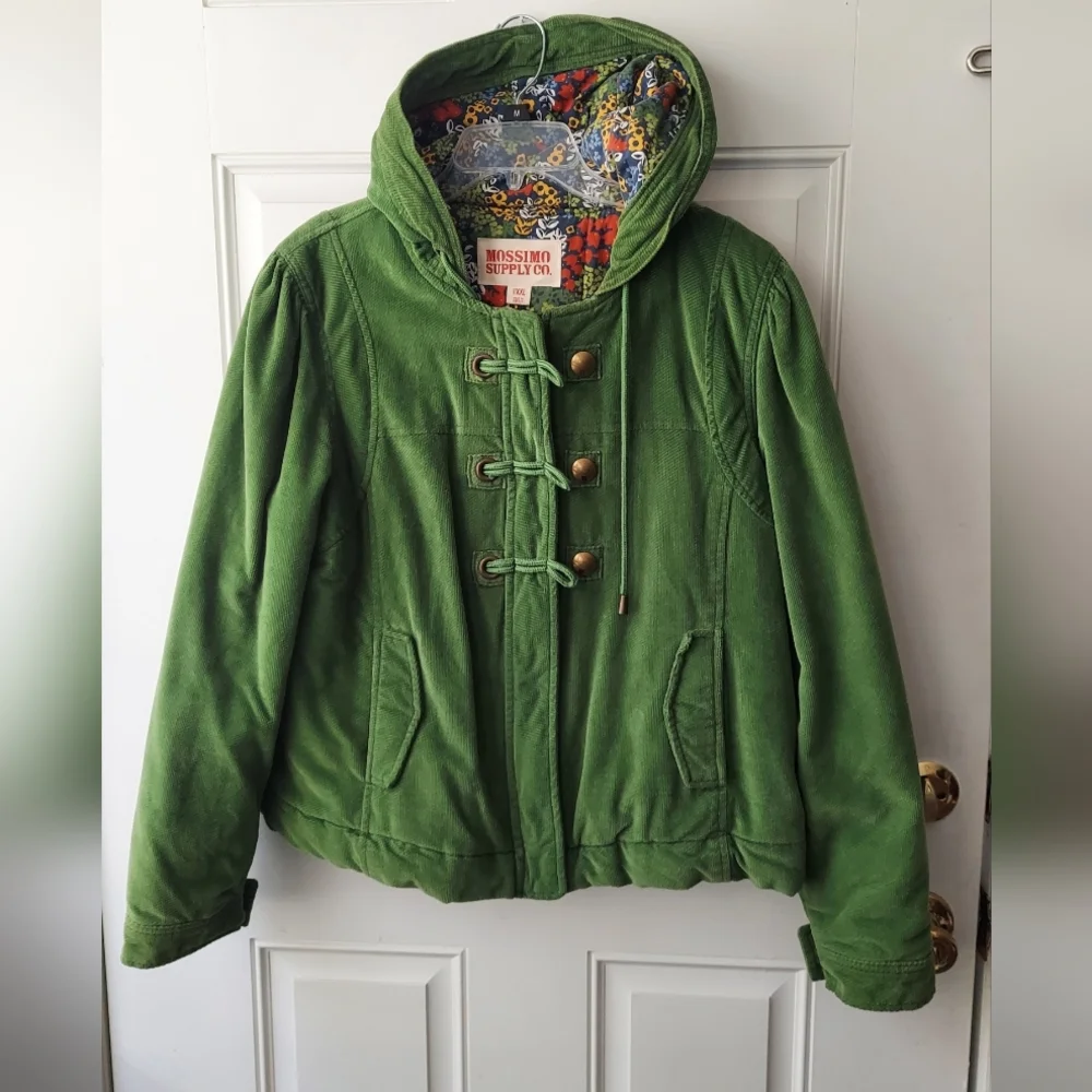 Green Jacket - Picture 1 of 6